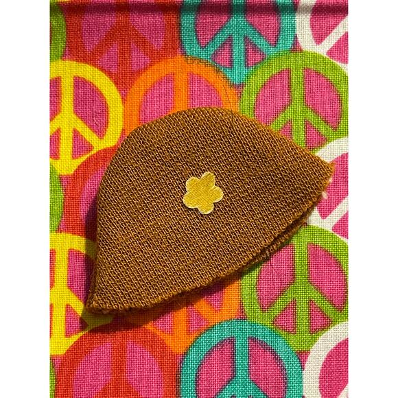 Bratz Doll Tan Beanie Hat Cap with Flower #11 - Picture 1 of 4